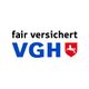 Logo der VGH Versicherung mit Slogan "fair versichert" und Wappenschild mit Pferd.