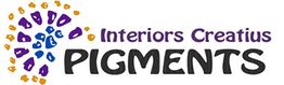 Logotipo de Pigments Interiors Creatius con diseño de colores amarillo, azul y morado.