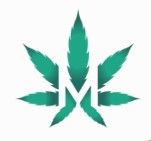 Hoja verde de cannabis con una letra "M" en el centro sobre fondo blanco.