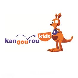 Logo de Kangourou Kids avec un kangourou orange et texte violet et orange.