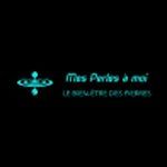 Logo "Mes Poèmes à moi" avec texte "Le bracelet des poèmes" sur fond noir.