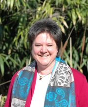 Körperpsychotheraoie - HAKOMI - Langbogen Logo