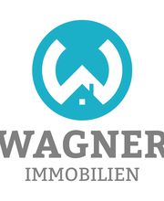 Logo von Wagner Immobilien mit blauem Symbol und grauem Text auf weißem Hintergrund.