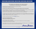 Webseite mit blauem Hintergrund und Text über Werbeseite, Datenschutz, Impressum und Newsletter.