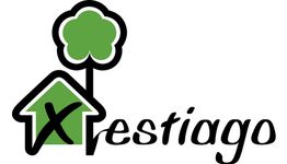 Logotipo con una casa, un árbol y la palabra "Xestiago" en letras estilizadas.