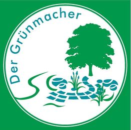 Logo mit Baum und Kiesweg, umgeben von Pflanzen und dem Text "Der Grünmacher".