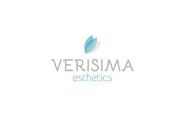 Logo mit Schriftzug "Verisima esthetics", stilisierte blaue Blätter oben.