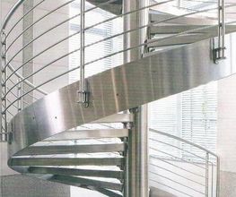Edelstahlwendeltreppe der Firma Novum Stairs