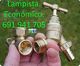 Manos sosteniendo accesorios de fontanería; texto: "Lampista. Económico. 691 941 705".