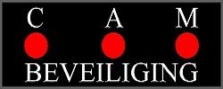 Zwarte achtergrond met tekst "C A M Beveiliging" en rode stippen boven de letters.